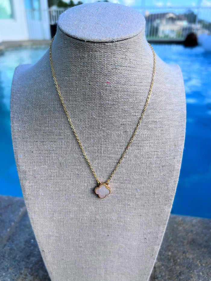 DRUZTY QUATREFOIL CHARM NECKLACE